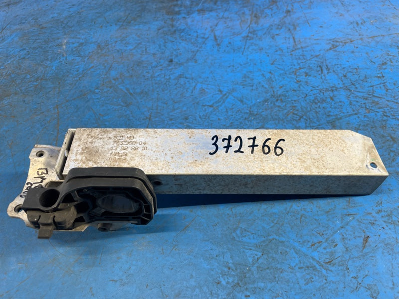 Front bumper reinforcement bracket BMW 6 SERIES (F13) 12-18 2013 Right