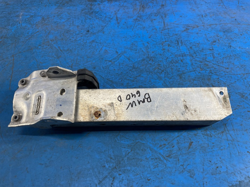 Front bumper reinforcement bracket BMW 6 SERIES (F13) 12-18 2013 Right