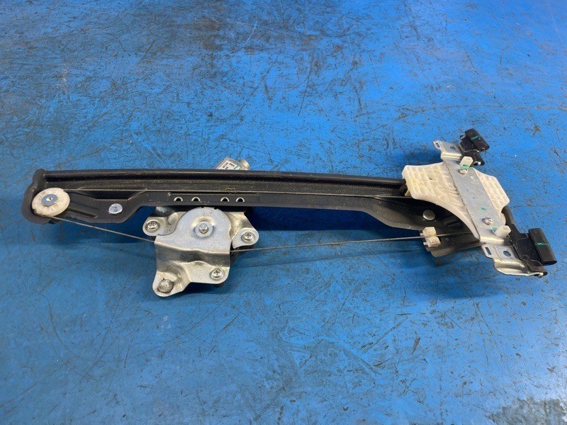 Window lifter SSANGYONG TIVOLI 15-19 2016 Rear Right