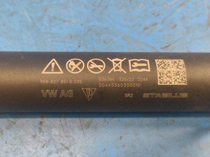 Trunk lid shock absorber PORSCHE MACAN 18-22 2022 Right