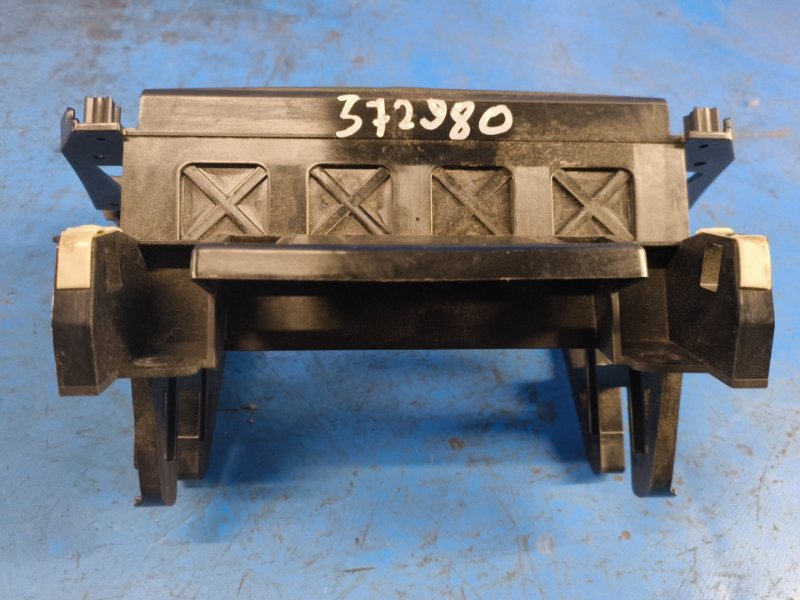 Radio mounting bracket BMW 6 SERIES (F13) 12-18 2013