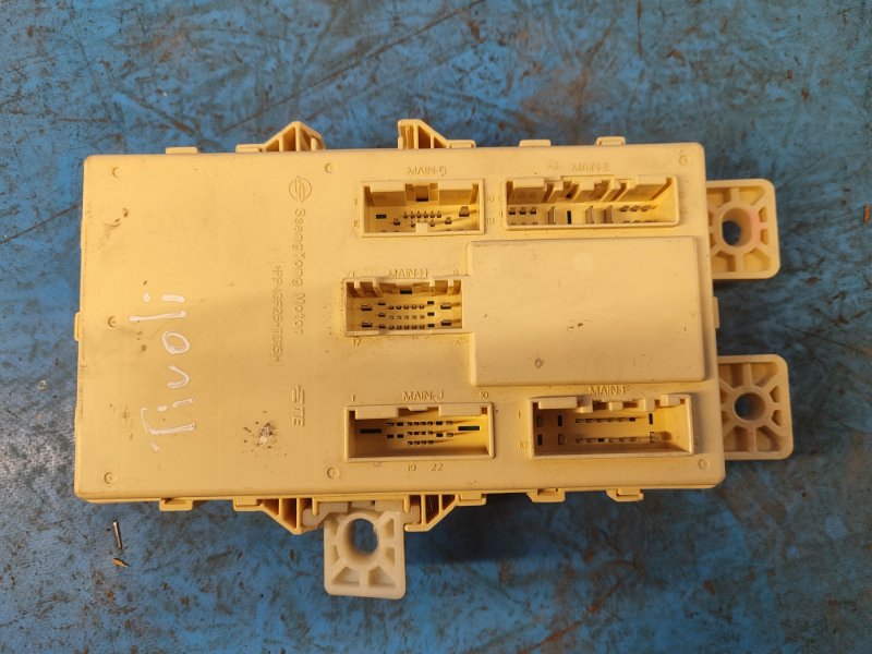 Interior fuse box SSANGYONG TIVOLI 15-19 2016