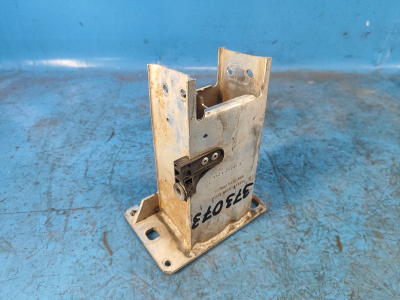 Front bumper reinforcement bracket AUDI A4 08-15 2015 Left