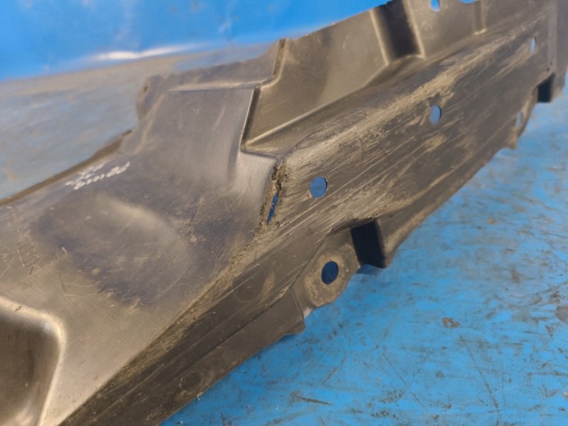 Motor protection TOYOTA PRIUS 16- 2016- Right