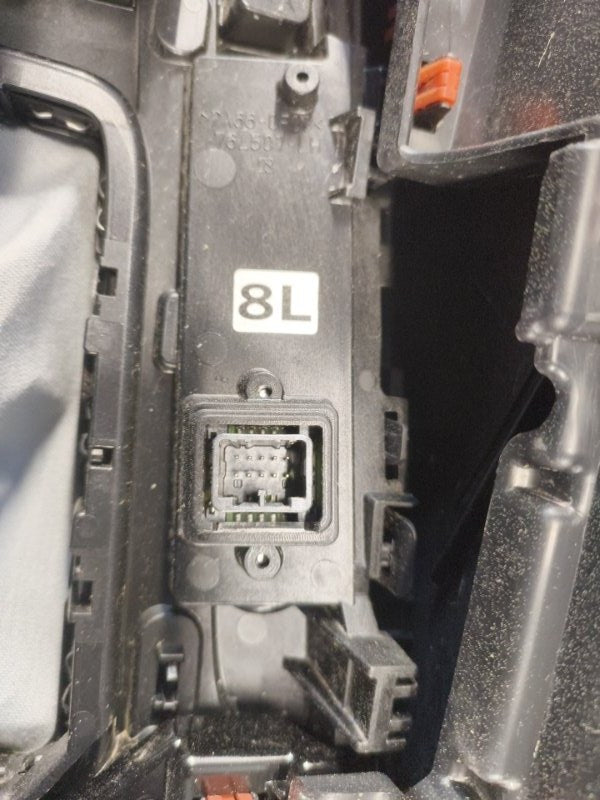 Central console TOYOTA COROLLA E21 19- 2019-