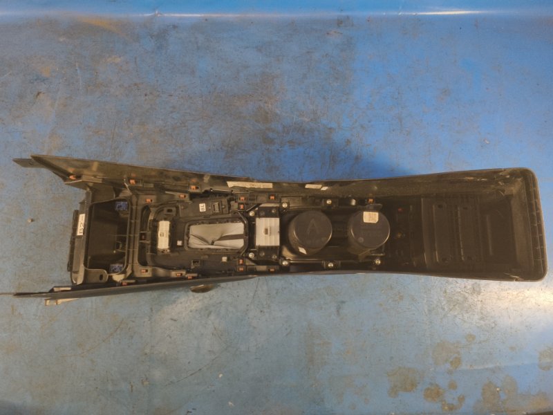 Central console TOYOTA COROLLA E21 19- 2019-