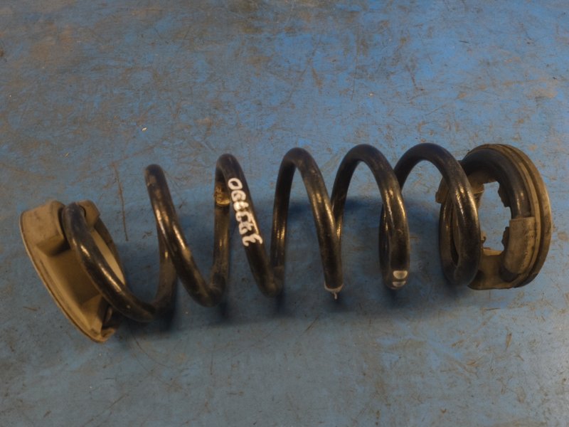 Rear suspension spring LAND ROVER EVOQUE 19- 2020 Right