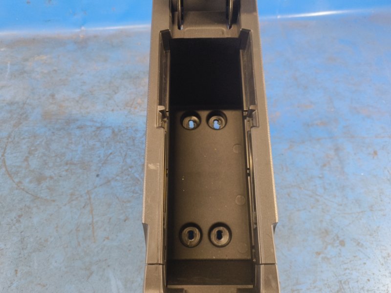 Armrest LEXUS LBX 23- 2024
