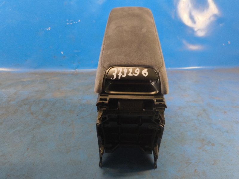 Armrest LEXUS LBX 23- 2024