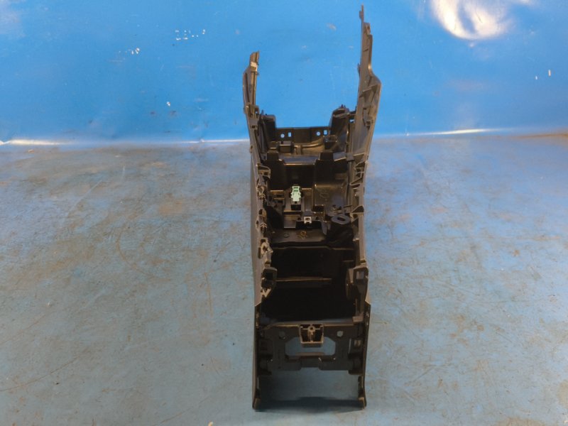 Central console LEXUS LBX 23- 2024