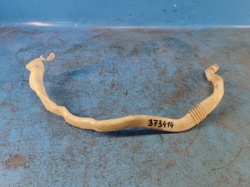 Windshield washer reservoir neck BMW 6 SERIES (F13) 12-18 2013