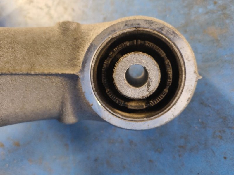 Rear lower control arm L left PORSCHE MACAN 18-22 2022