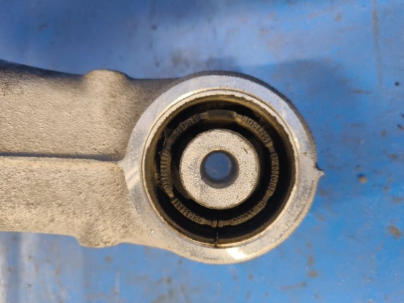 Rear lower R lever, right PORSCHE MACAN 18-22 2022