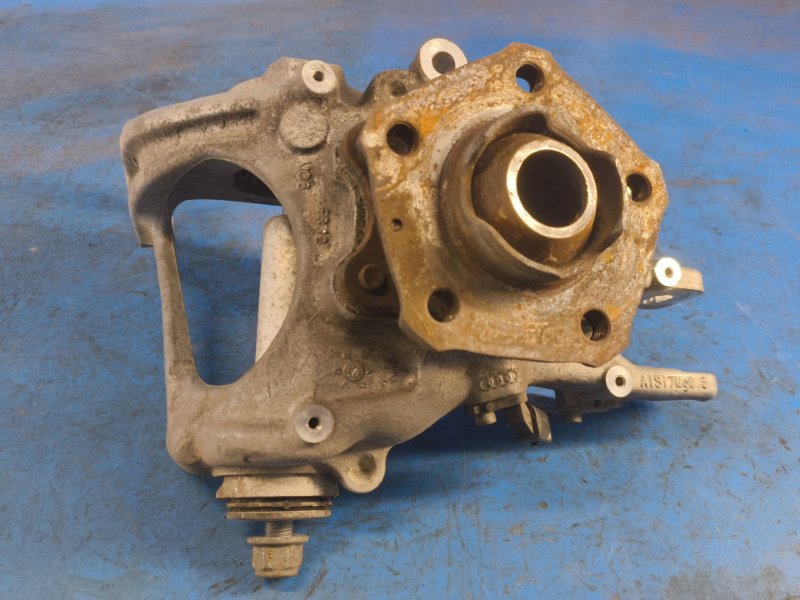 Trunnion PORSCHE MACAN 18-22 2022 Rear Left
