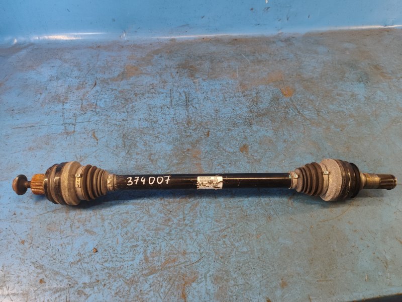 Rear-wheel drive PORSCHE MACAN 18-22 2022 Right