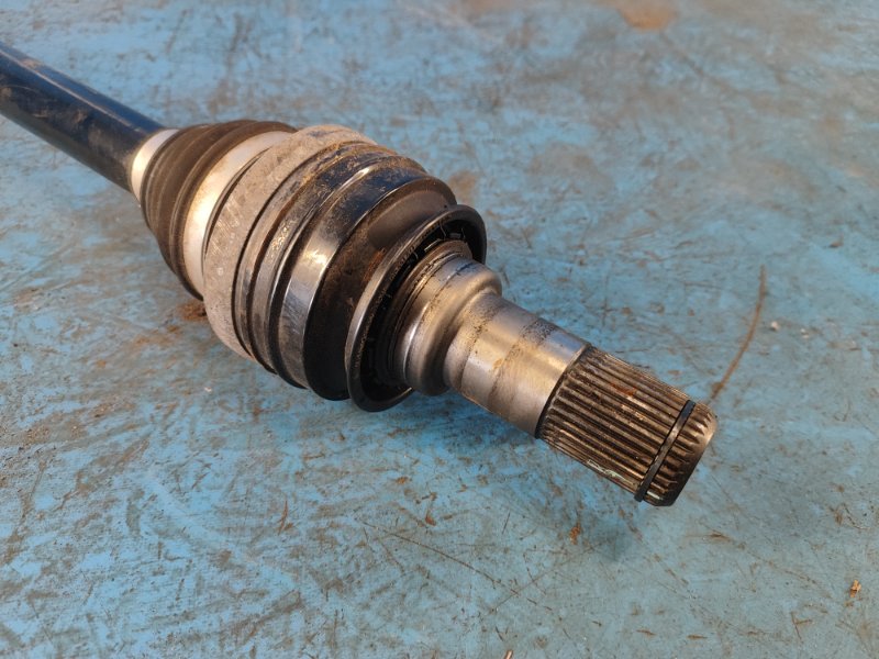 Rear-wheel drive PORSCHE MACAN 18-22 2022 Right