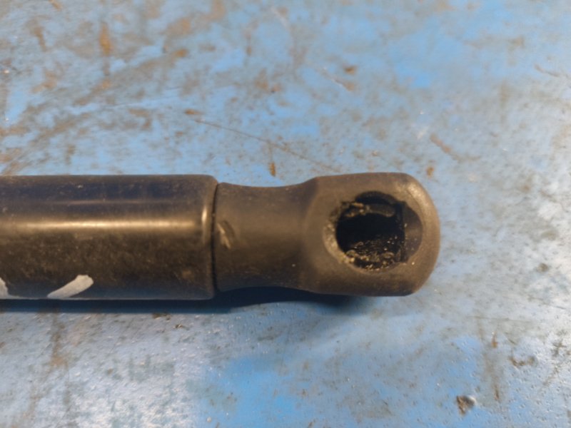 Hood shock absorber PORSCHE MACAN 18-22 2022 Left