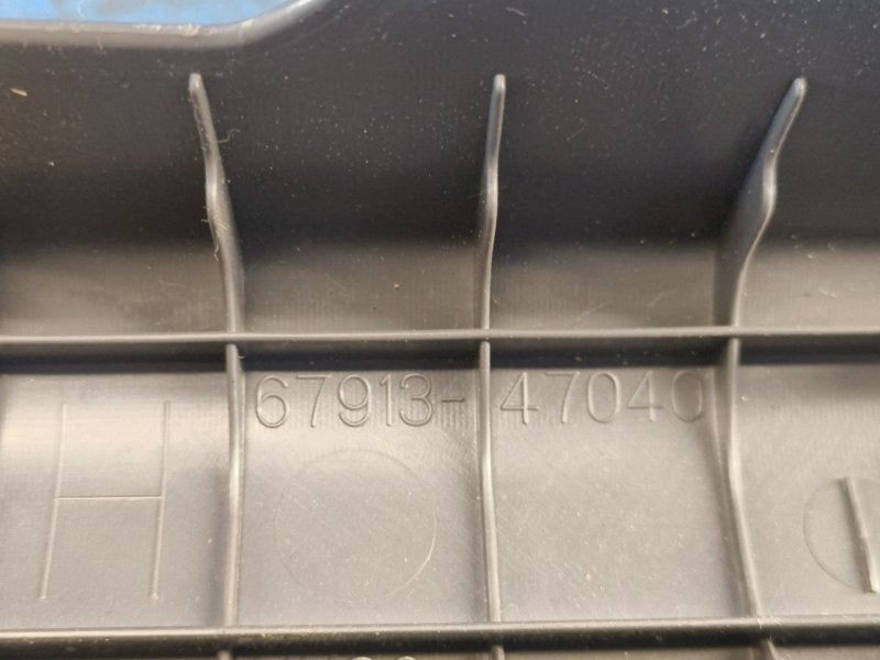 Inner threshold trim TOYOTA PRIUS - 30 09-17 2009-2017 Front Right