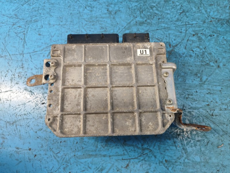Engine control unit TOYOTA PRIUS - 30 09-17 2009-2017