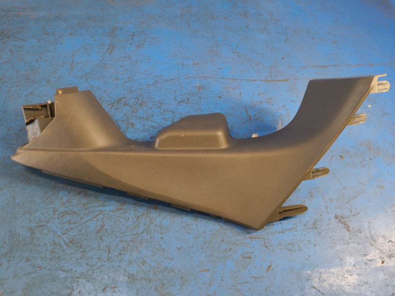 Interior plastic TOYOTA PRIUS - 30 09-17 2009-2017 Left