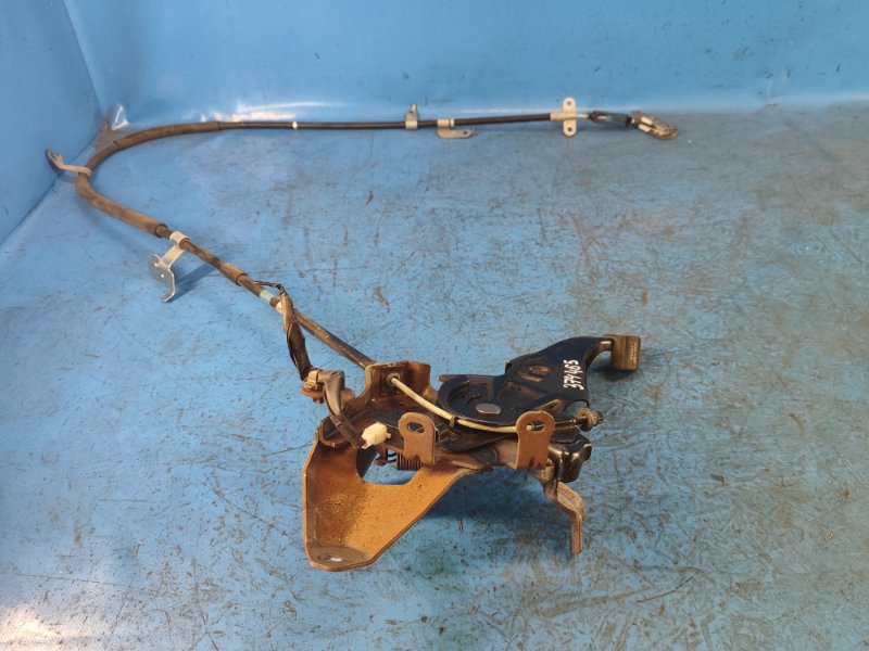 Parking brake pedal TOYOTA PRIUS - 30 09-17 2009-2017