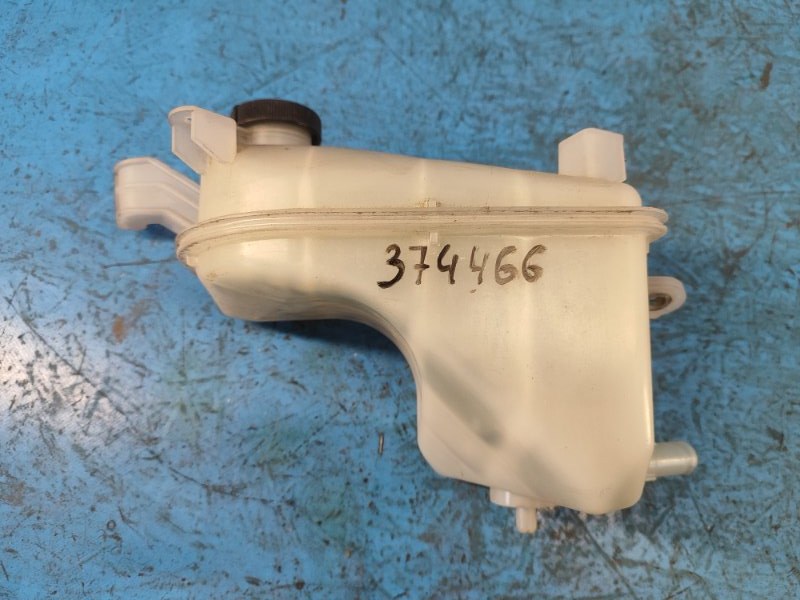 Expansion tank TOYOTA PRIUS - 30 09-17 2009-2017