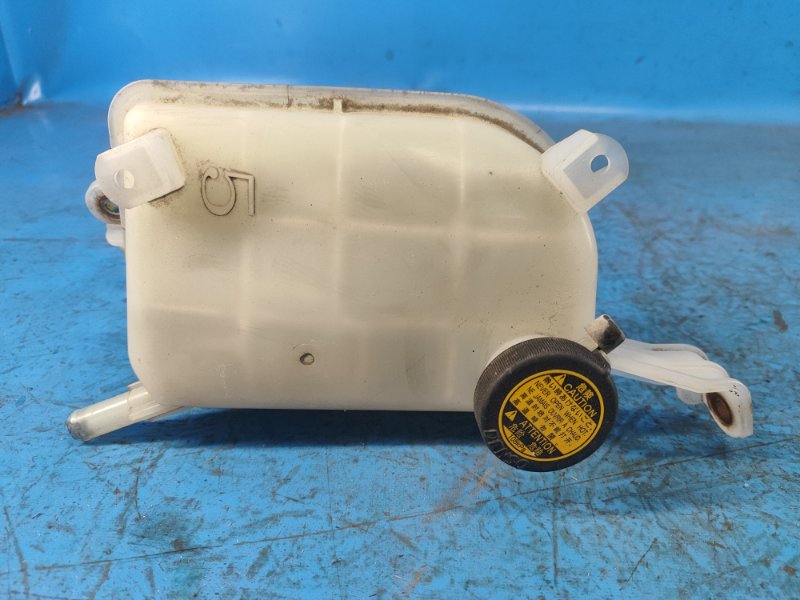 Expansion tank TOYOTA PRIUS - 30 09-17 2009-2017
