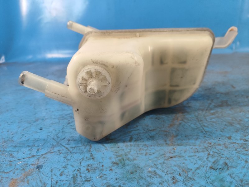Expansion tank TOYOTA PRIUS - 30 09-17 2009-2017