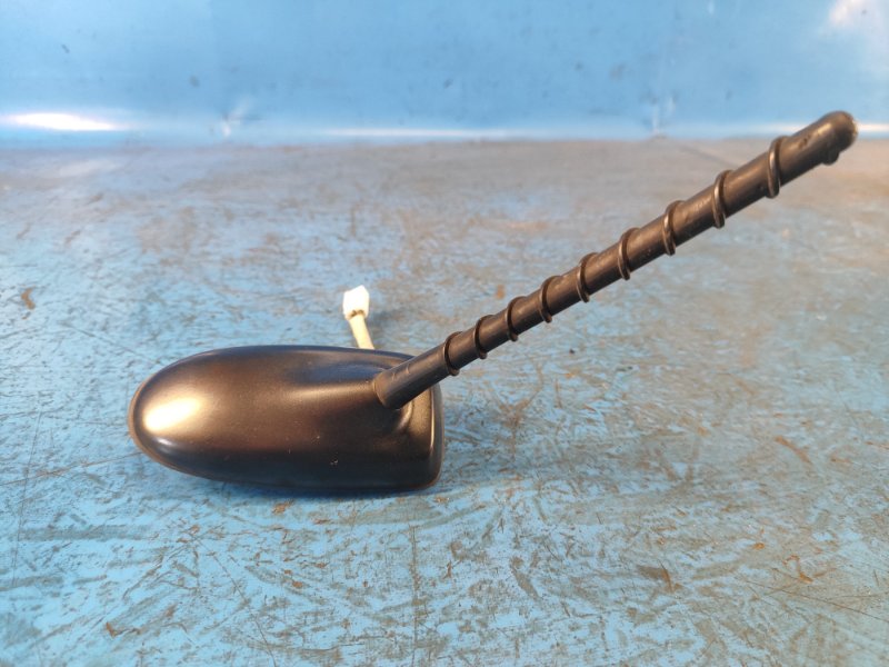 Antenna TOYOTA PRIUS - 30 09-17 2009-2017