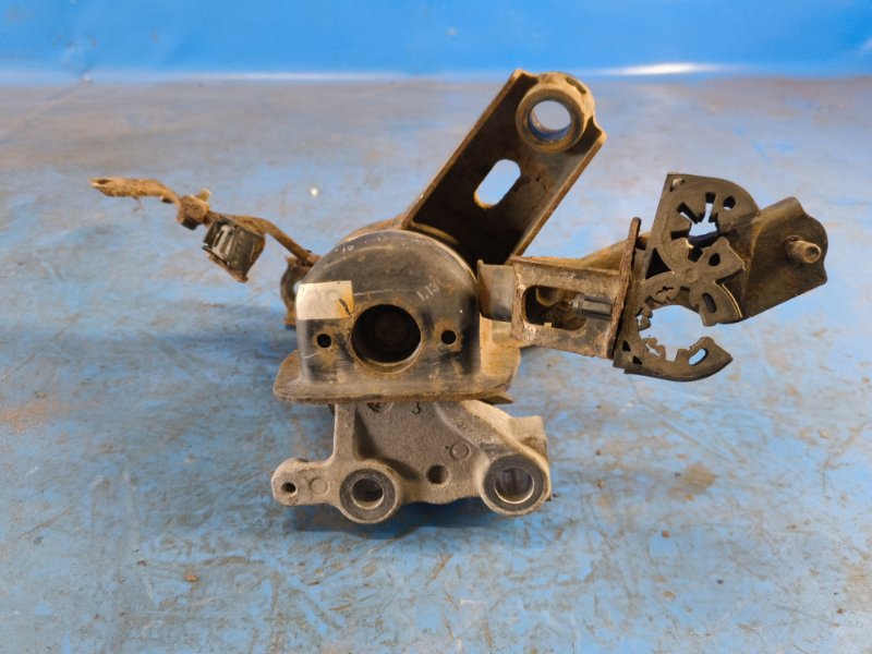 Upper engine mount TOYOTA PRIUS - 30 09-17 2009-2017 Right