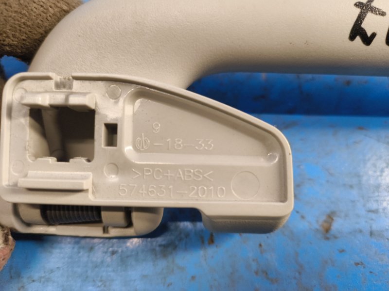 Roof grab handle TOYOTA PRIUS - 30 09-17 2009-2017 Rear