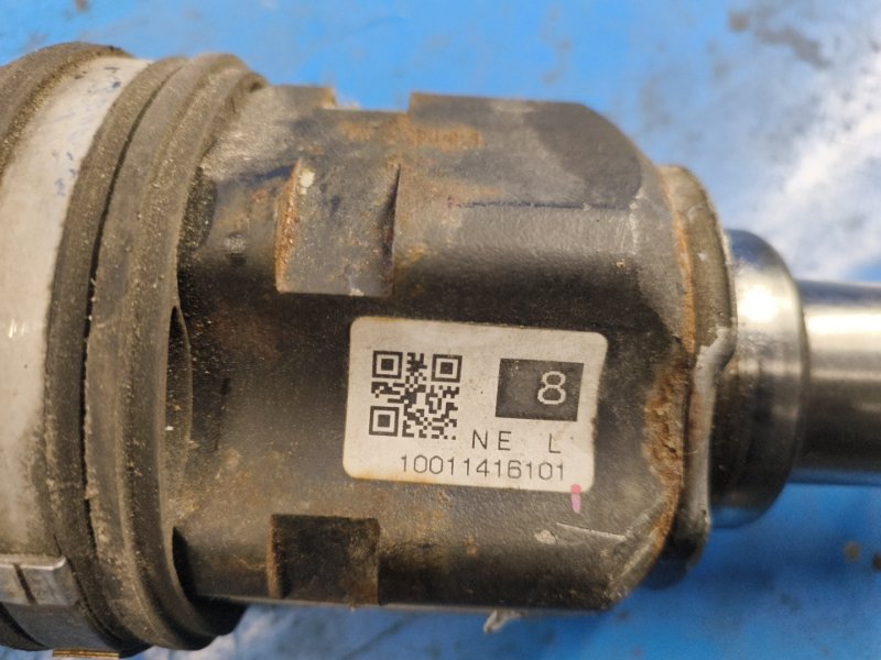 Front-wheel drive TOYOTA PRIUS - 30 09-17 2009-2017 Left