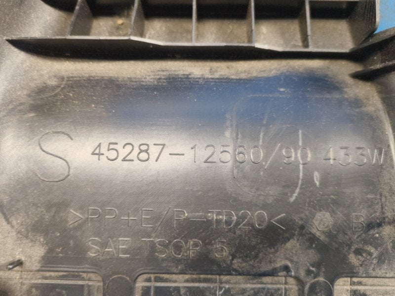 Steering column cover TOYOTA PRIUS - 30 09-17 2009-2017