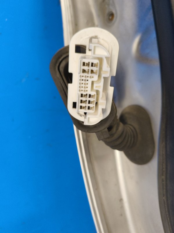Door TOYOTA PRIUS - 30 09-17 2009-2017 Rear Right