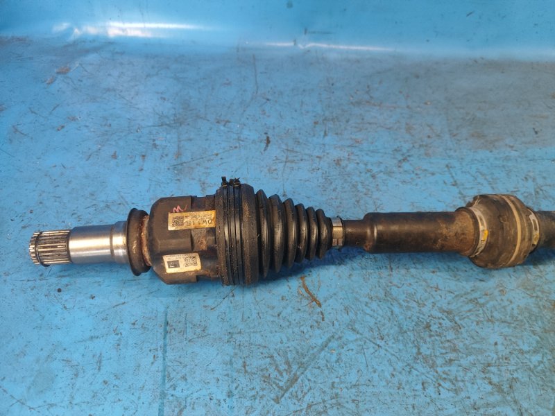 Front-wheel drive TOYOTA PRIUS - 30 09-17 2009-2017 Right