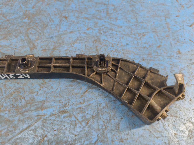 Rear bumper bracket TOYOTA PRIUS - 30 09-17 2009-2017 Left