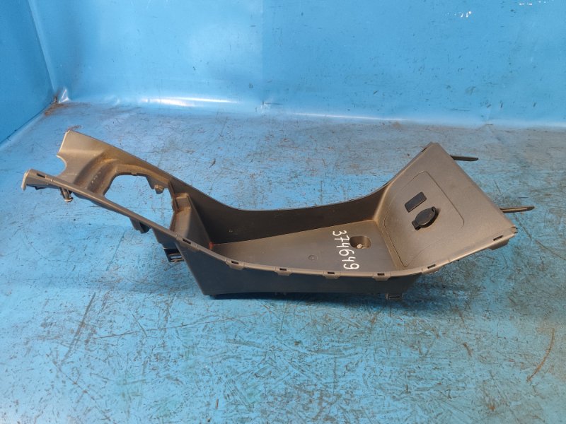 Center floor console TOYOTA PRIUS - 30 09-17 2009-2017