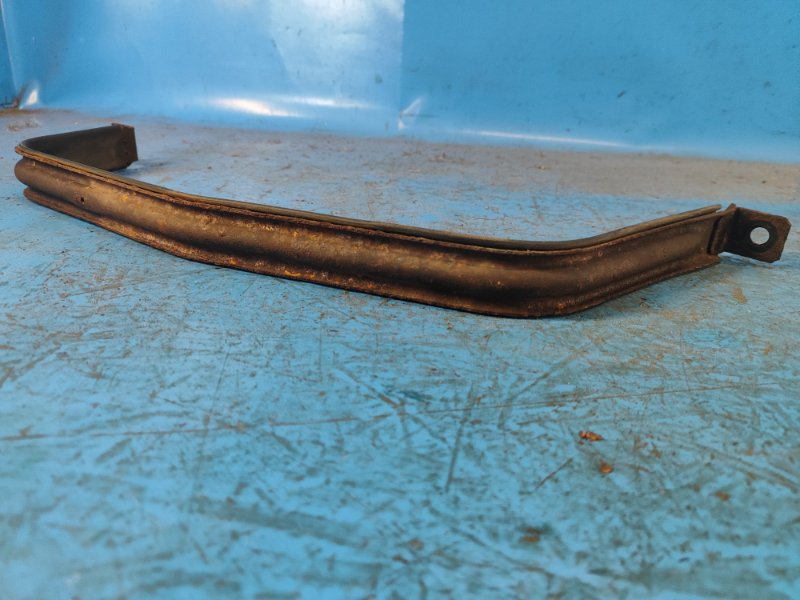 Fuel tank mounting bracket TOYOTA PRIUS - 30 09-17 2009-2017 Left