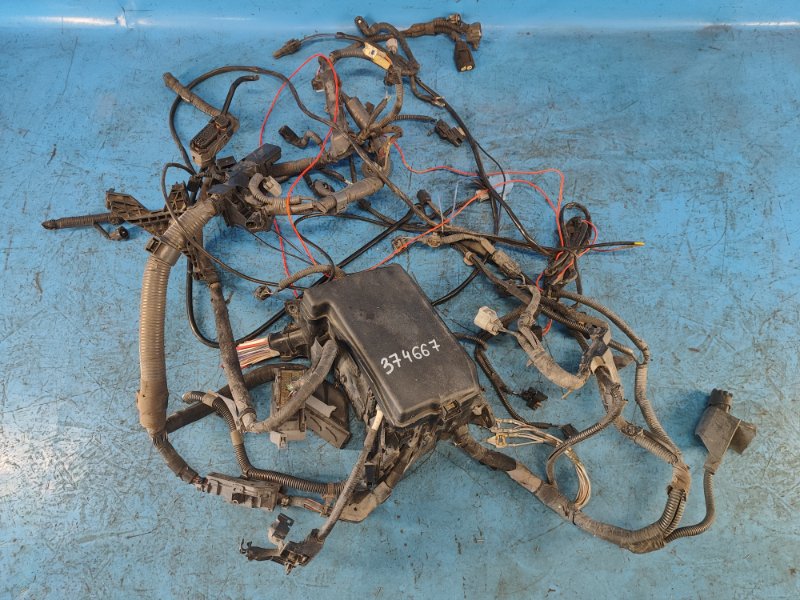 Engine compartment fuse box TOYOTA PRIUS - 30 09-17
