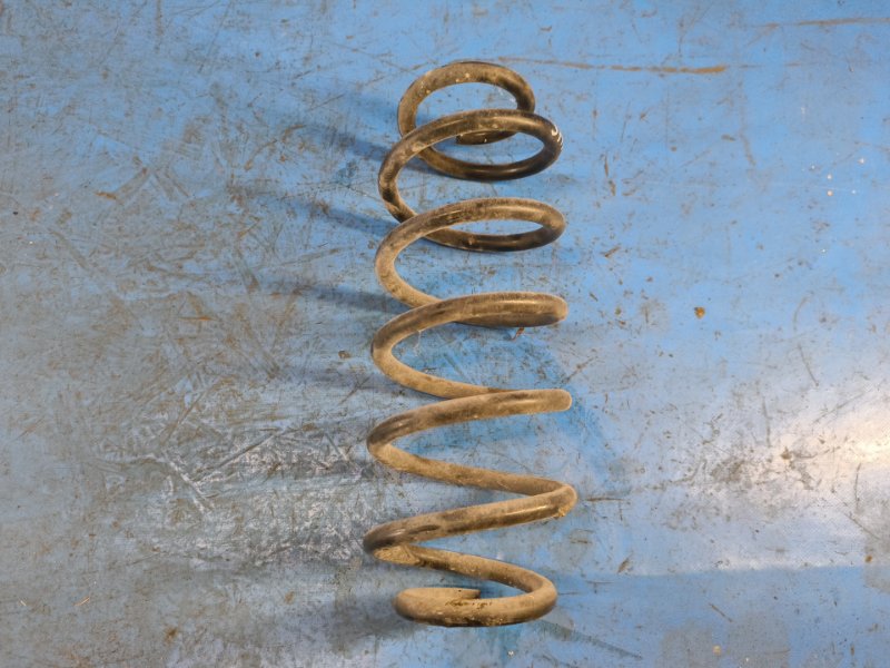 Rear suspension spring TOYOTA PRIUS - 30 09-17 2009-2017