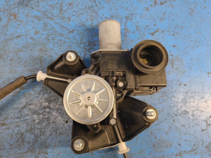 Window lifter LEXUS LBX 23- 2024 Front Left