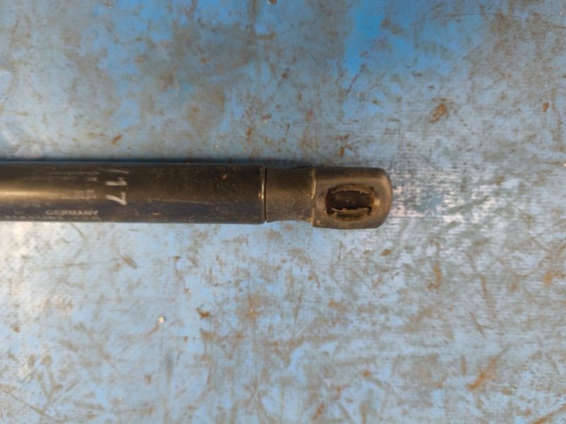 Hood shock absorber BMW 6 SERIES (F13) 12-18 2013 Right