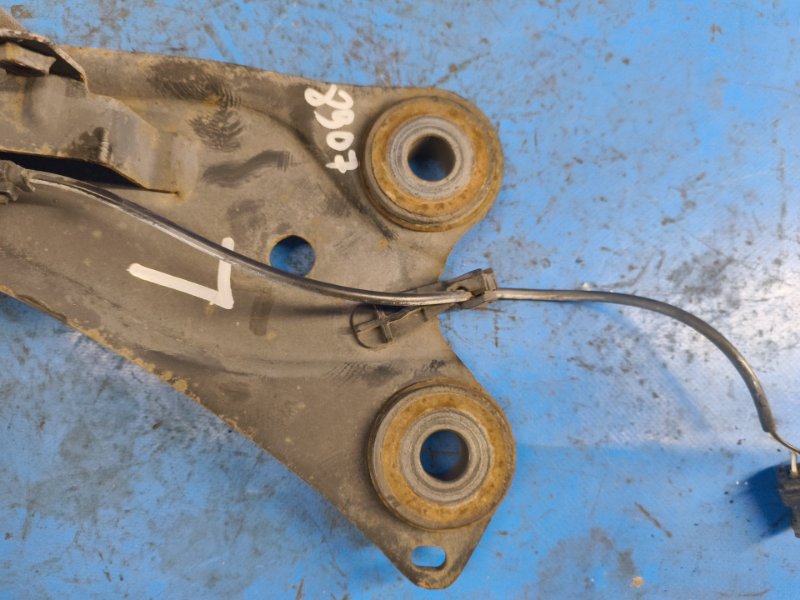 Rear longitudinal suspension arm LEXUS HS250H (ANF10) 09-12 2009 Left