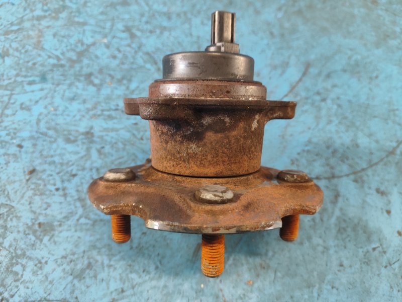 Hub LEXUS HS250H (ANF10) 09-12 2009 Rear