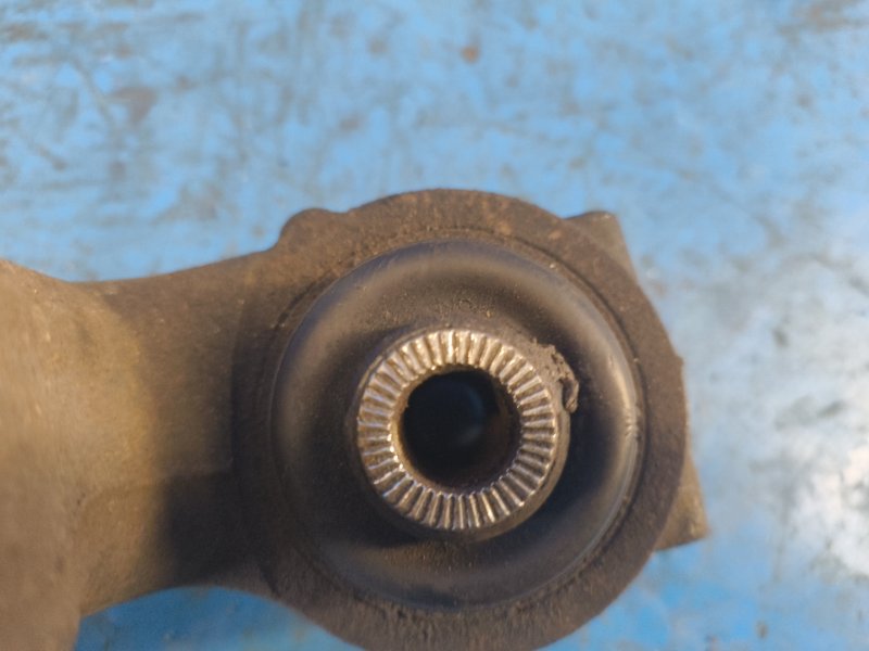 Trunnion LEXUS HS250H (ANF10) 09-12 2009 Left