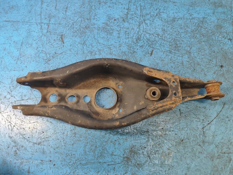 Rear suspension wishbone LEXUS HS250H (ANF10) 09-12 2009 Left