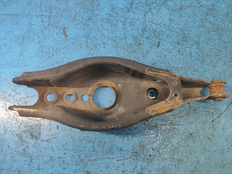 Rear suspension lower transverse arm LEXUS HS250H (ANF10) 09-12 2009 Right