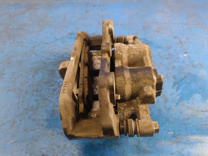Brake caliper FORD MUSTANG 15- 2015- Front Right