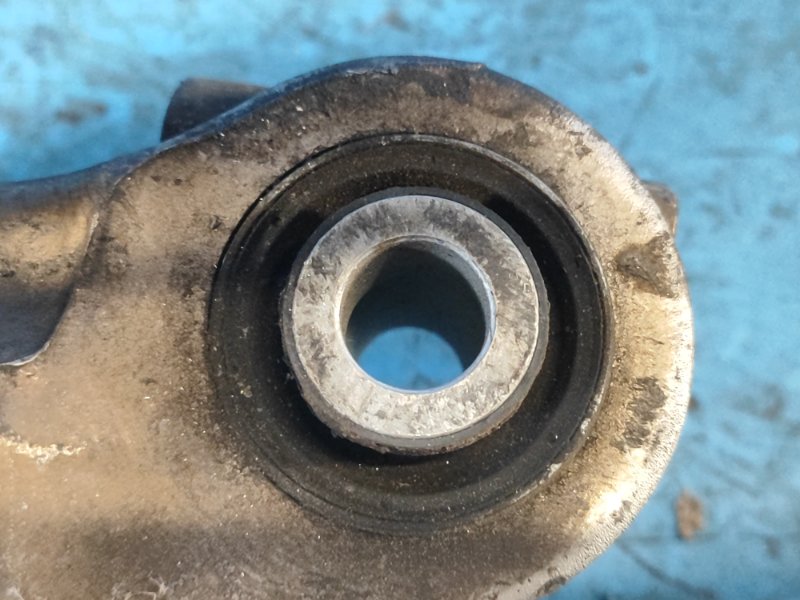 Trunnion FORD MUSTANG 15- 2015- Left