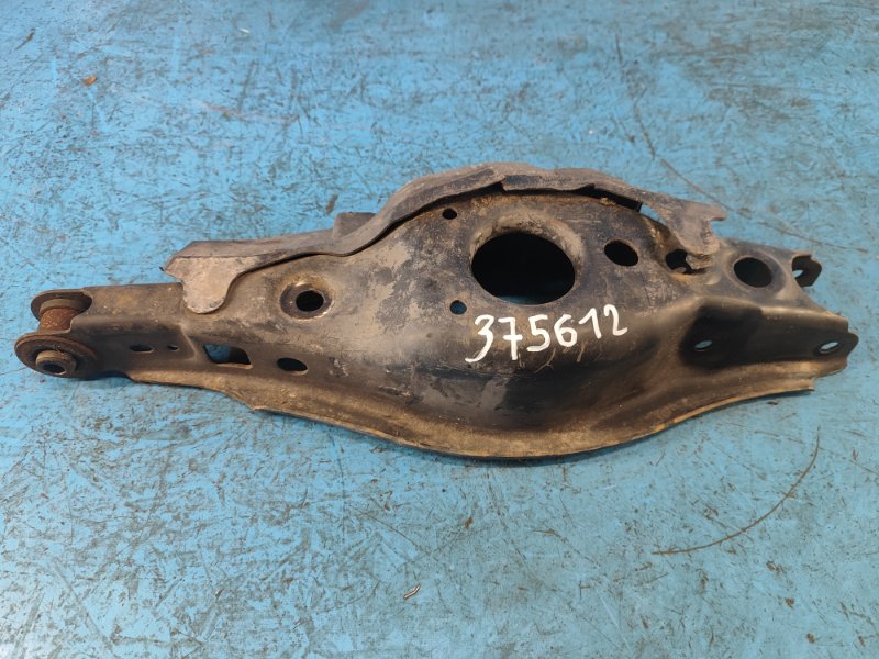 Rear suspension lower transverse arm LEXUS CT200 11-17 2012 Left